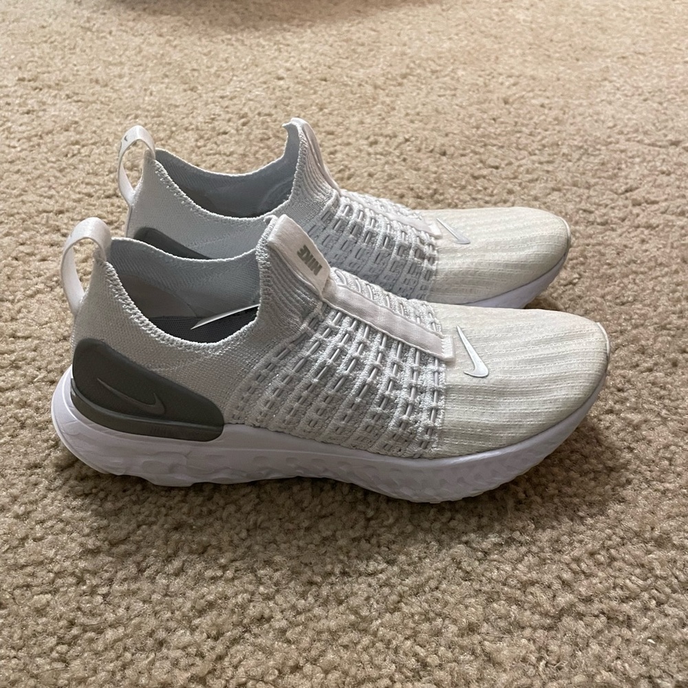 Nike React Phantom Run Flyknit 2